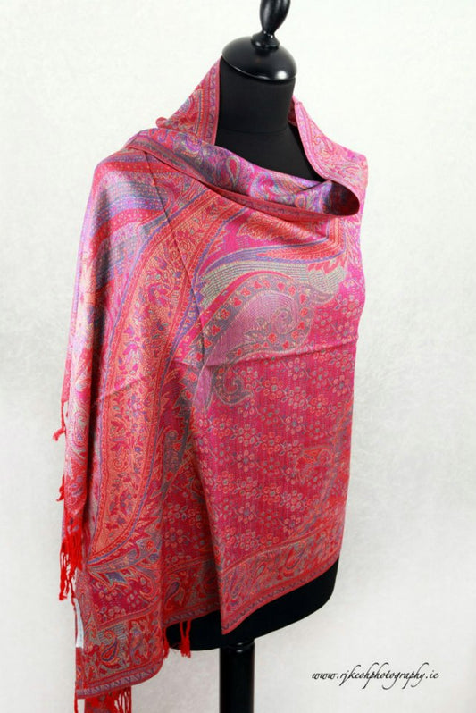 what exactly is Pashmina wool and why you should get a Pashmina shawl or scarf