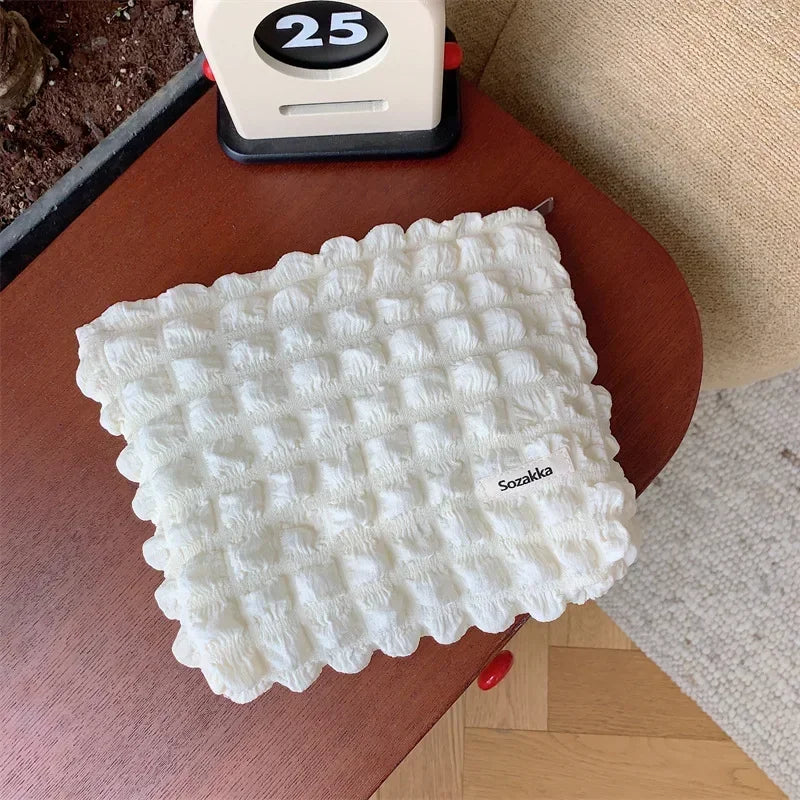 Organise in Style with Our New Flower Pattern Women's Makeup Bag - The Little Market Shop