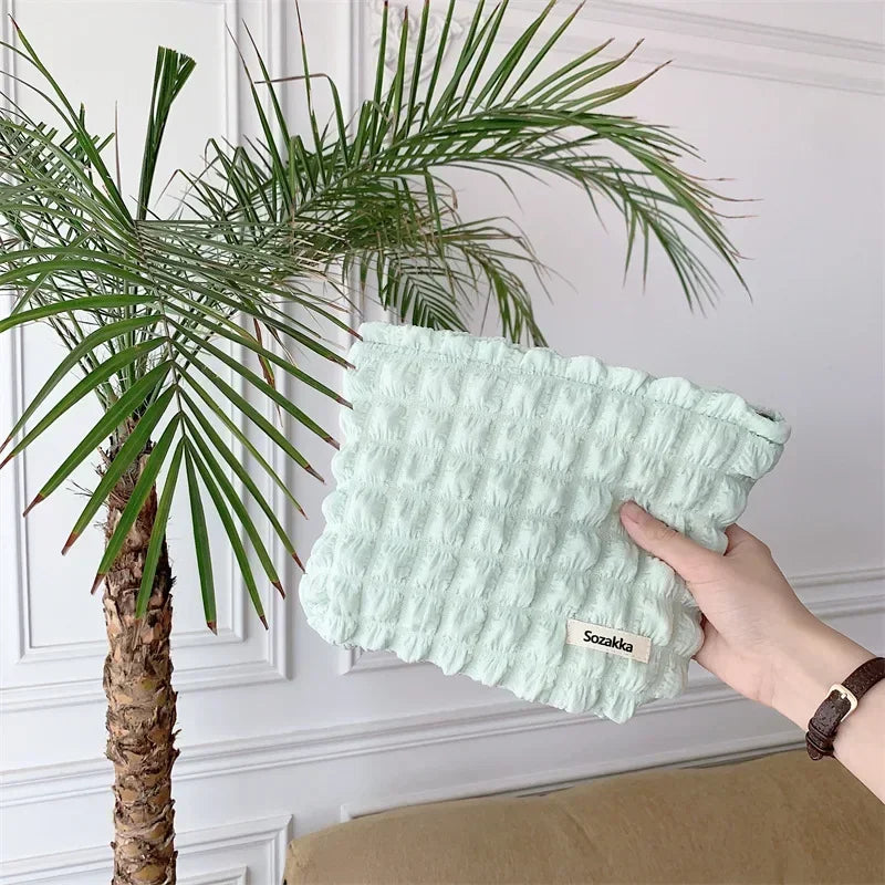 Organise in Style with Our New Flower Pattern Women's Makeup Bag - The Little Market Shop