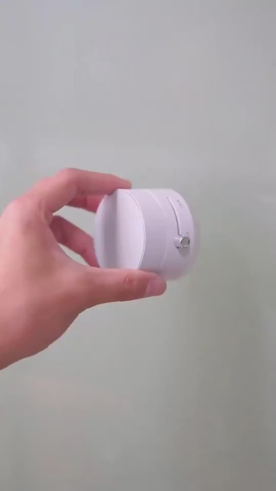  Foldable Magnetic Car Phone Holder – Strong Suction, Hands-Free Usevideo