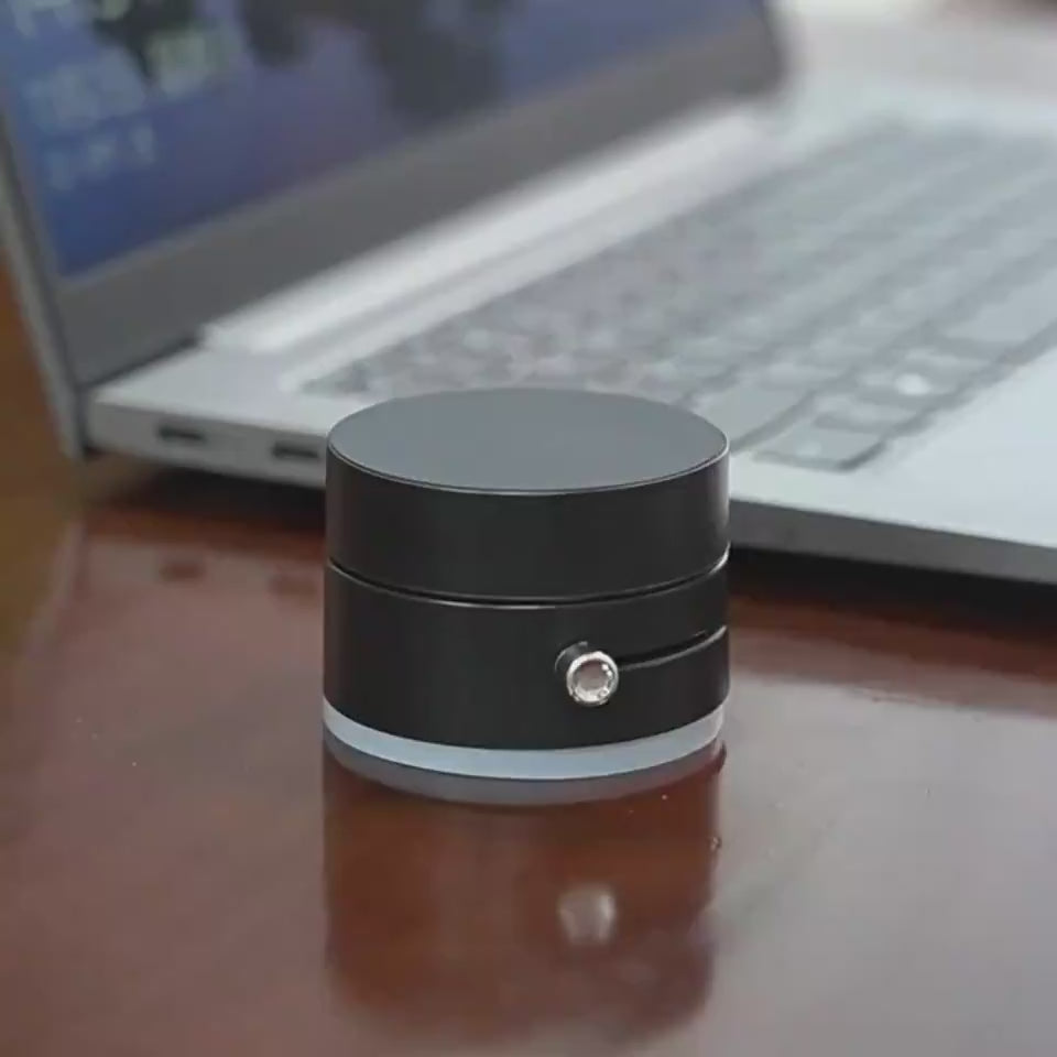 Foldable Magnetic Car Phone Holder – Strong Suction, Hands-Free Usevideo 2