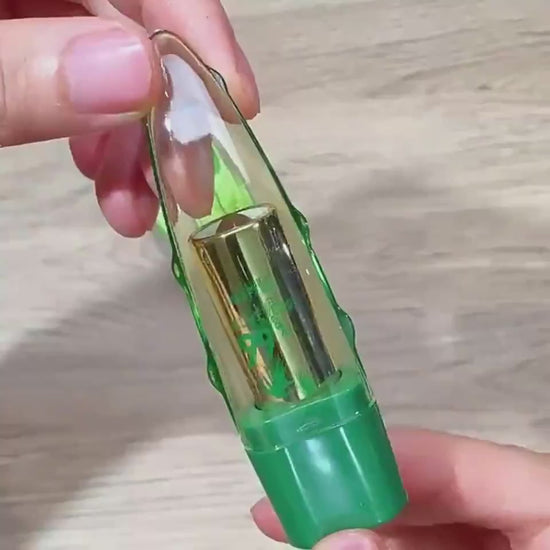Aloe Vera Color-Changing Lipstick – Moisturizing, Long-Lasting Glow! video 2