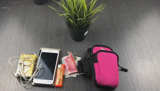 Running Arm Bag – Hands-Free, Sweatproof & Adjustable for Workouts! video