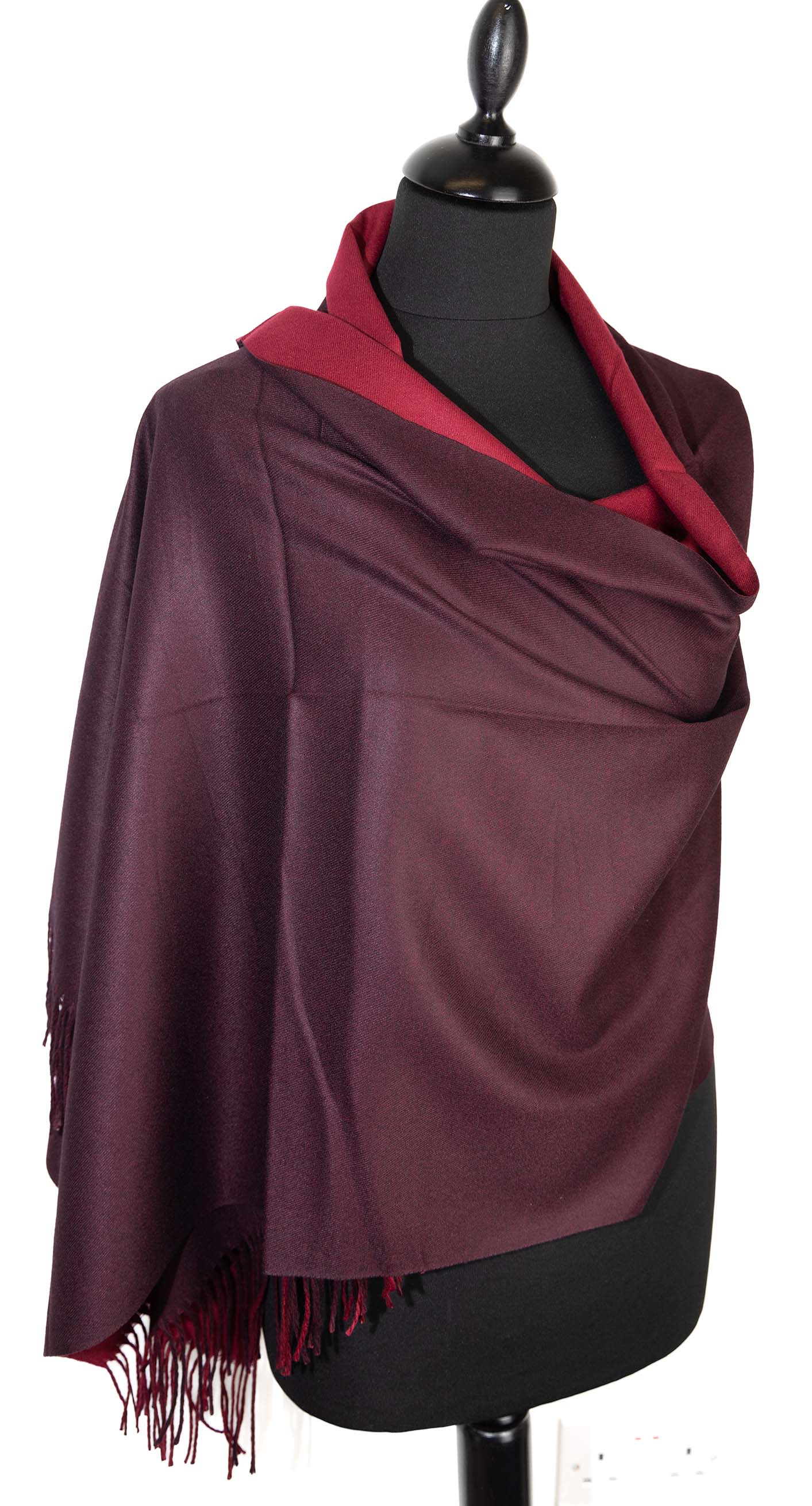 Luxury Two-Tone Burgundy Cashmere Scarf – Ultra-Soft, Warm & Gift-Ready for Winter